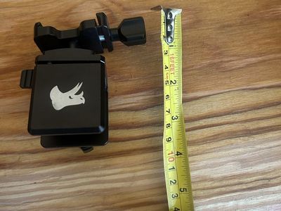 Tricer RH Window Mount