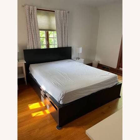 IKEA Malm - Queen size bed - Black w/storage drawers 