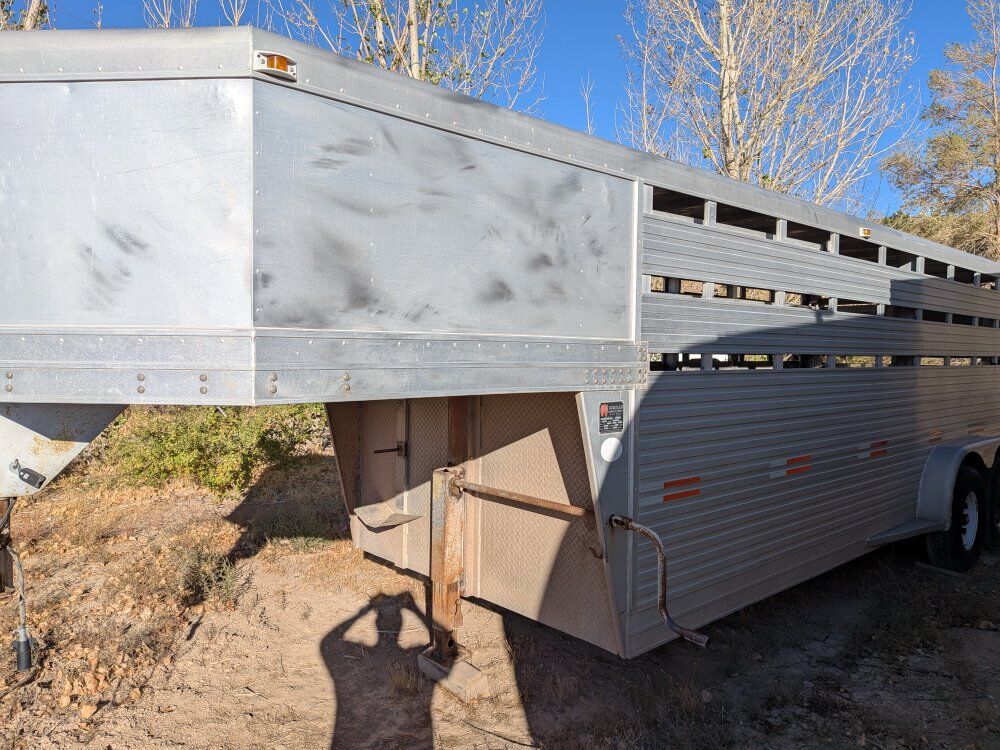 1997 20-ft stock trailer