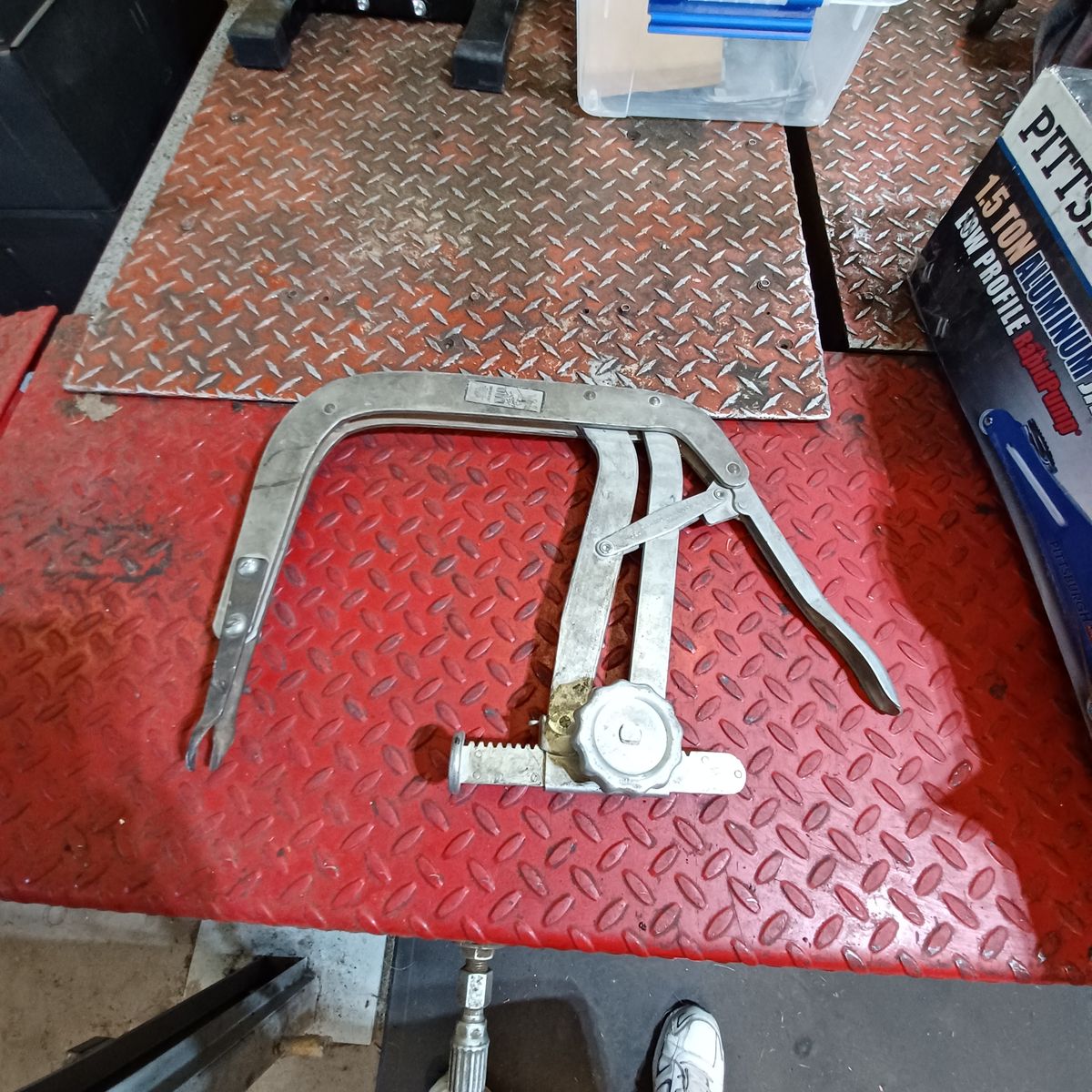 KD valve spring compressor 