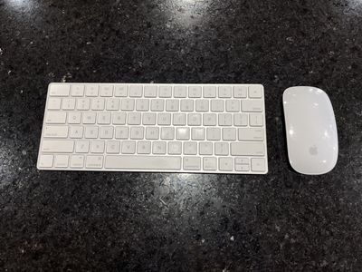 Wireless Magic Mouse 2 and Magic Keyboard. (combo set)