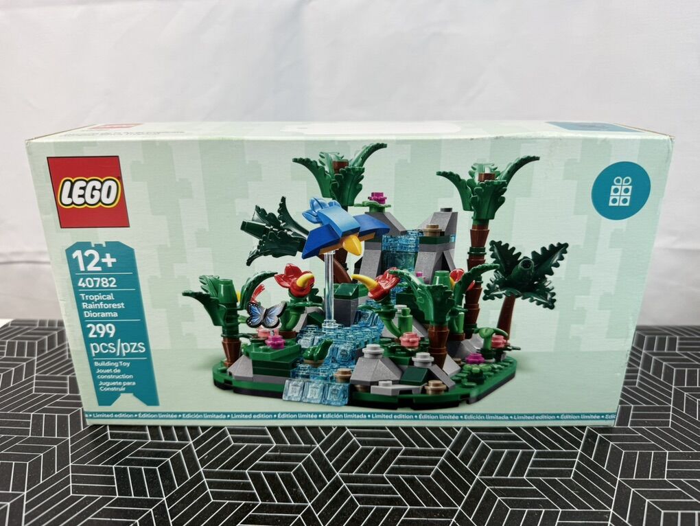 LEGO 40782 Tropical Rainforest Diorama