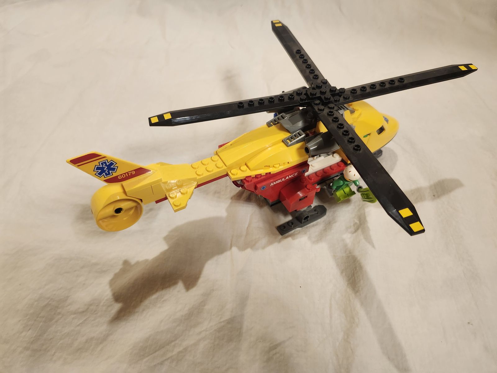Main image 6