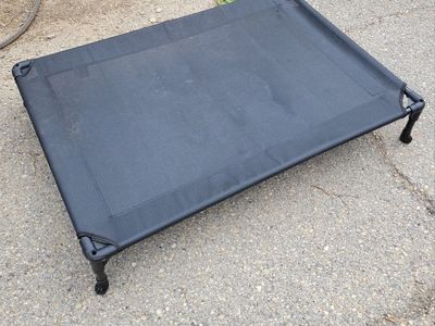 Veehoo Elevated Dog Bed Large Black