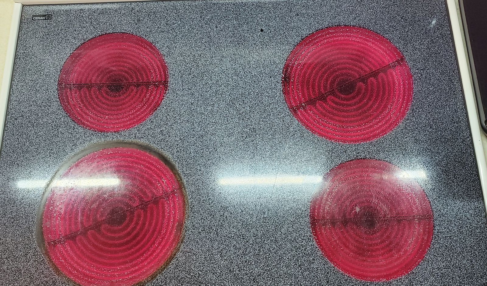 Main image 3