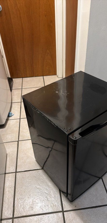 Main image 4