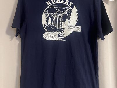New Men's Hurley T-Shirts Size Small