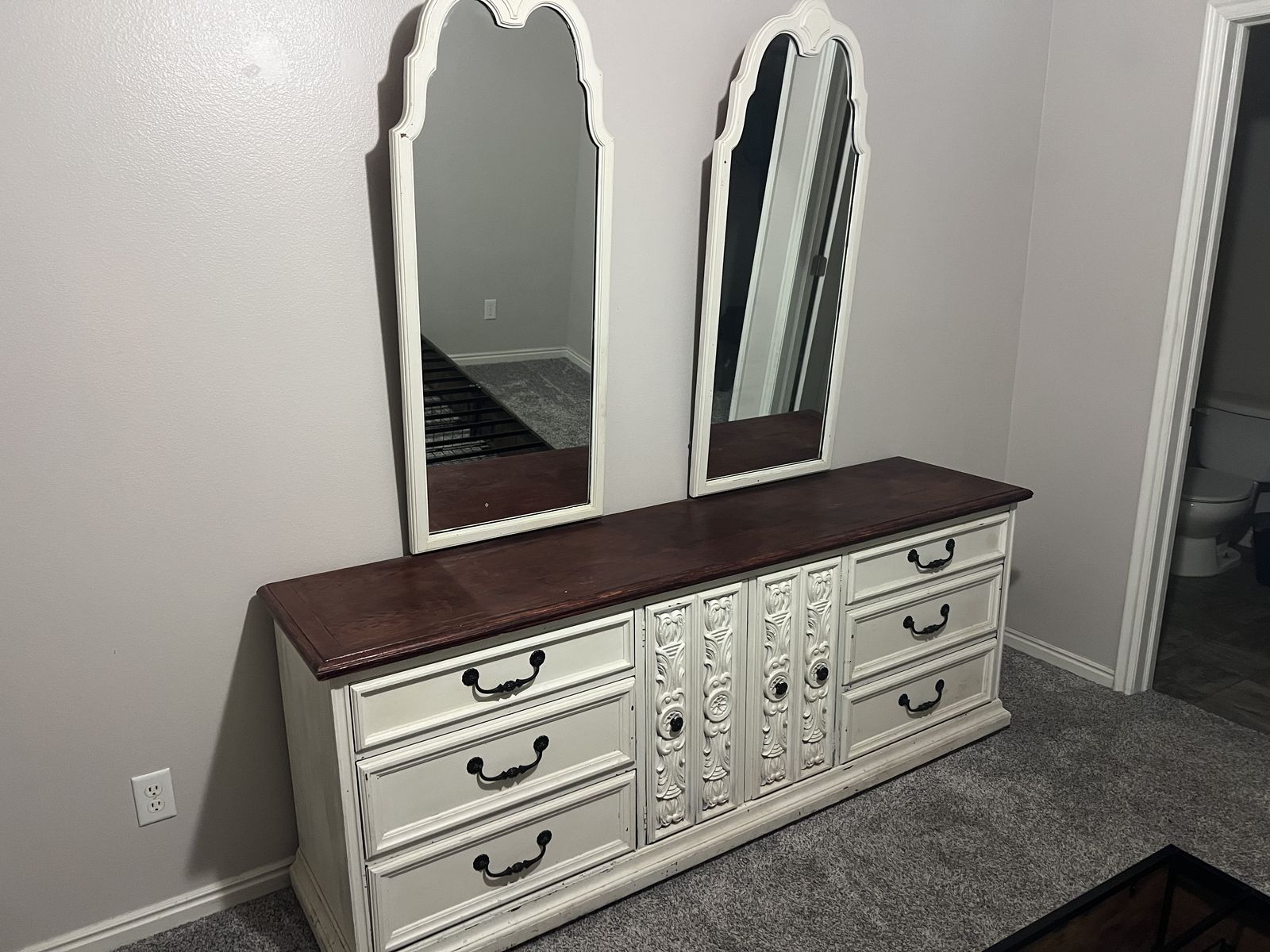 9 Drawer Dresser