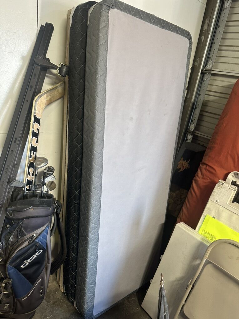 Split Queen Box Spring Foundation