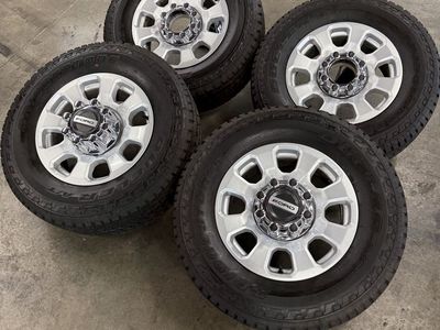 BRAND NEW 2026 f350 OEM 18in wheels/ 275/70/18 Bridgestones