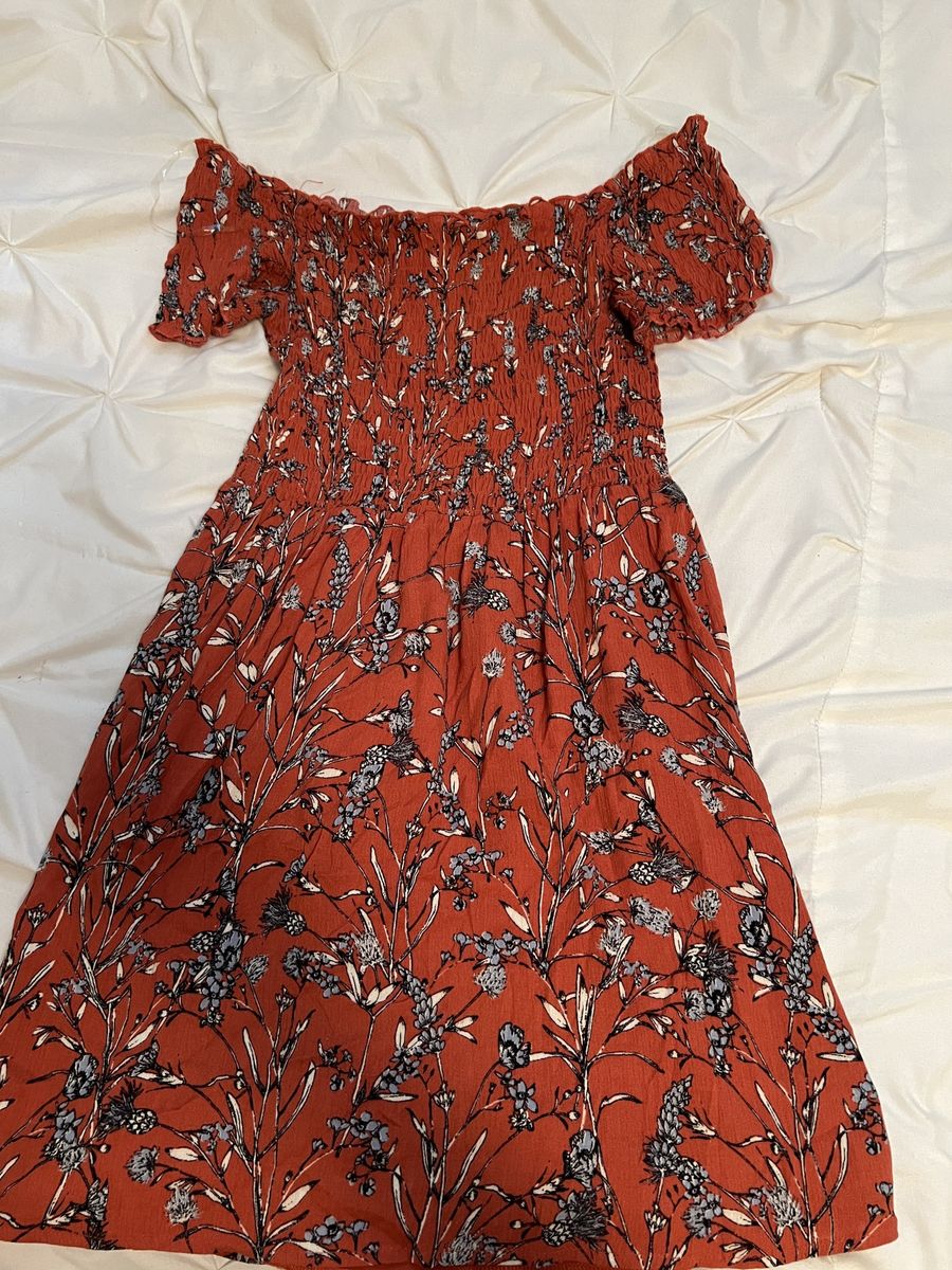Sky and Sparrow Red Floral Off-the-Shoulder Smocked Dress Size Medium