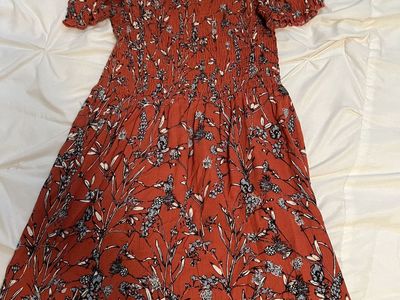 Sky and Sparrow Red Floral Off-the-Shoulder Smocked Dress Size Medium