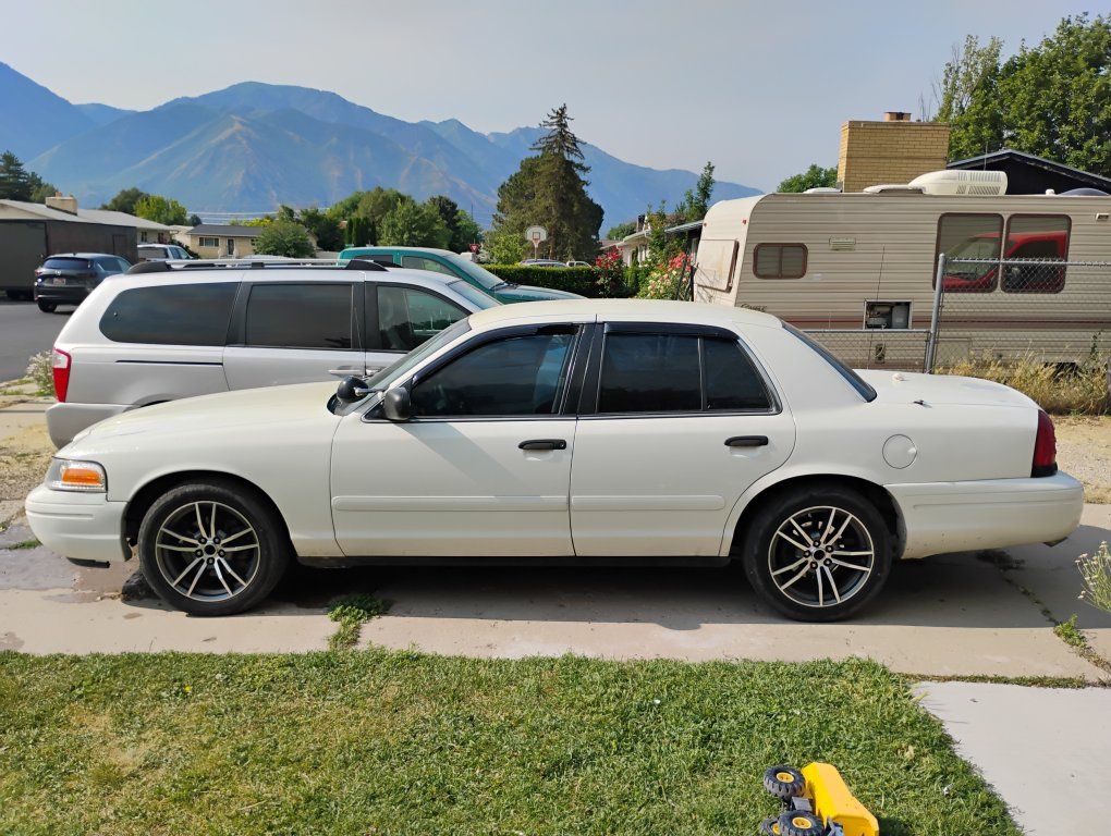 2005 Ford Crown Victoria Police Interceptor