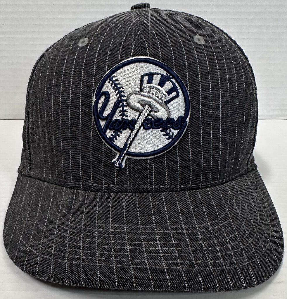 NY Yankees Pinstripe Nike Fitted Hat - L/XL