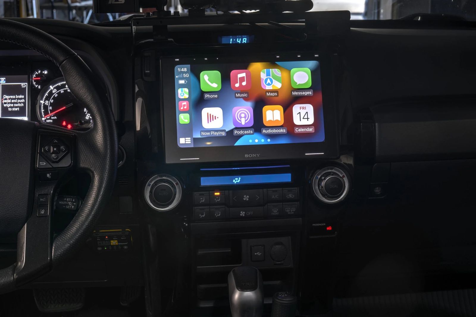 Sony XAV-9500ES 10.1" Car Stereo Bundle with CarPlay and Android Auto