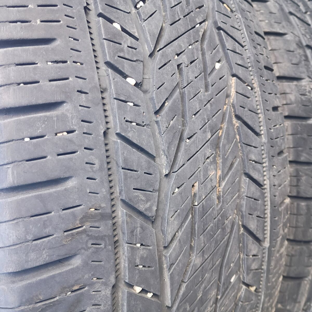 1 255/55R20 Continental CrossContact all season