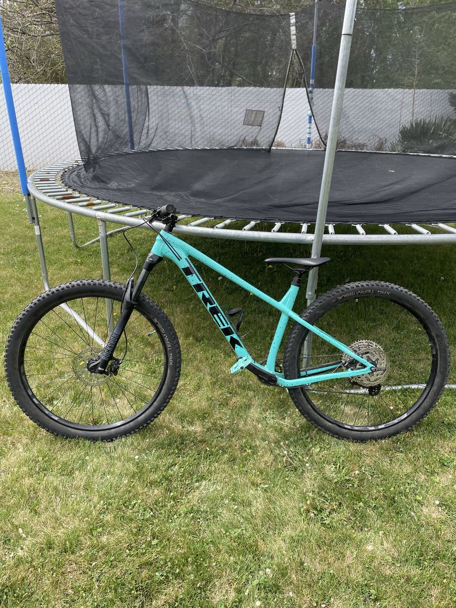 2022 Trek Roscoe 7