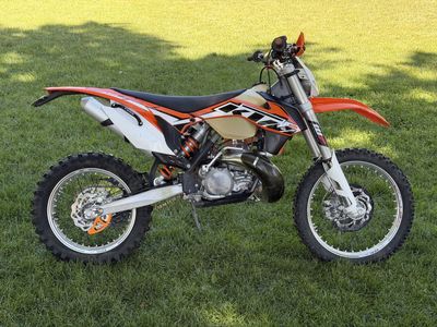 KTM 250 EXC Dirt Bike - 2-Stroke Enduro Motorcycle 2014