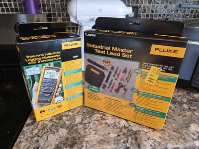 Fluke-289 and 289 accessory kit.