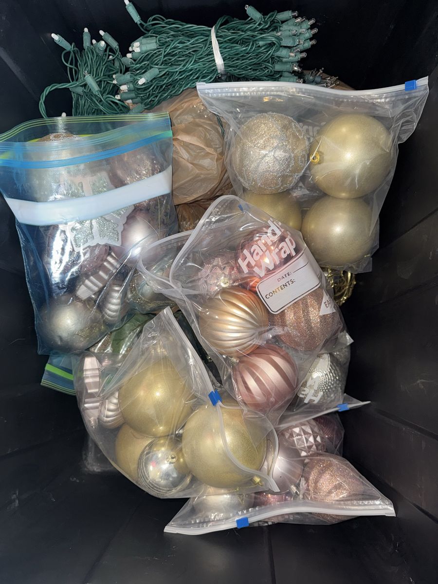 Christmas lights and bulbs