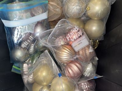 Christmas lights and bulbs
