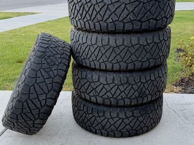 275/60R20 Nitto Ridge Grappler