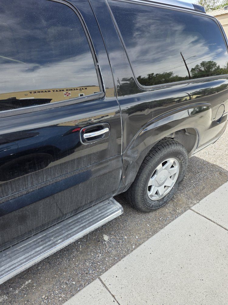 2005 Cadillac Escalade ESV Base