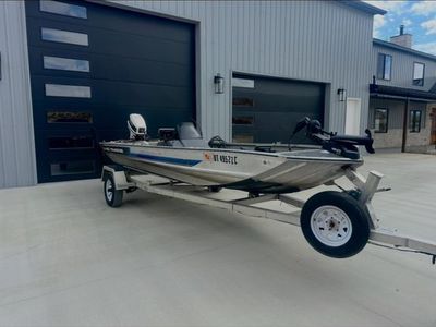 1993 Bass Tracker Pro 17