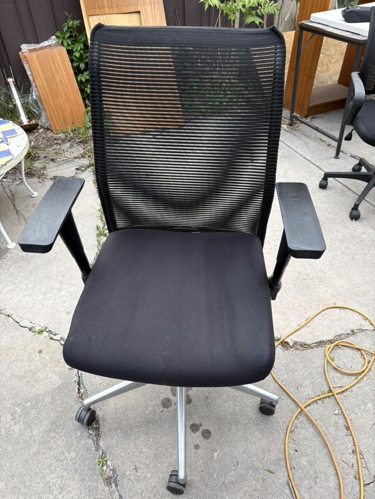 Rolling Adjustable Desk Chair