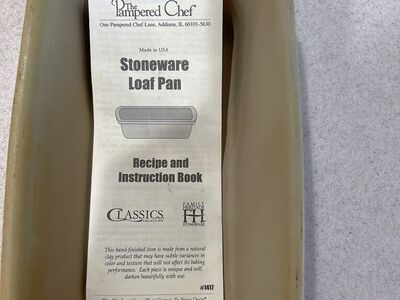 Pampered Chef Stone LoafPan 10x6
