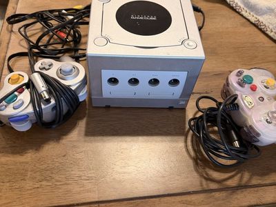 Nintendo GameCube Console, Silver with 2 Controllers & Cords - Tested & Working