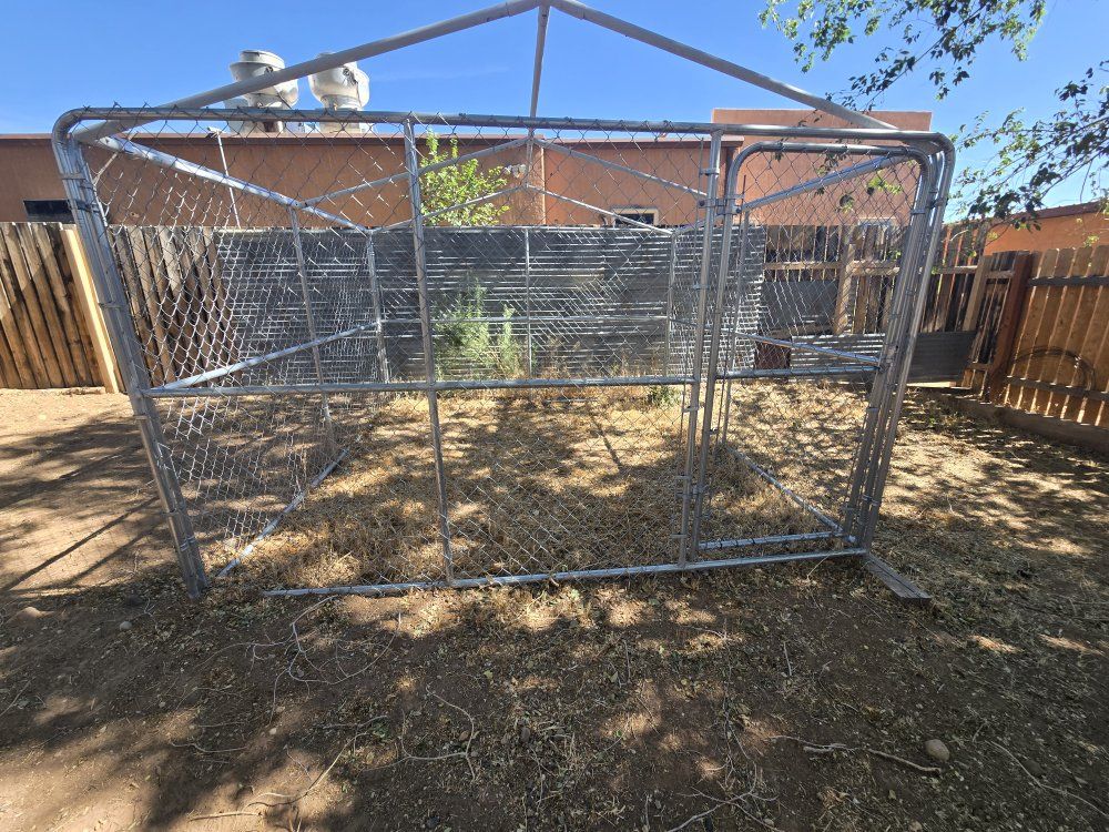 Dog Kennel/Run