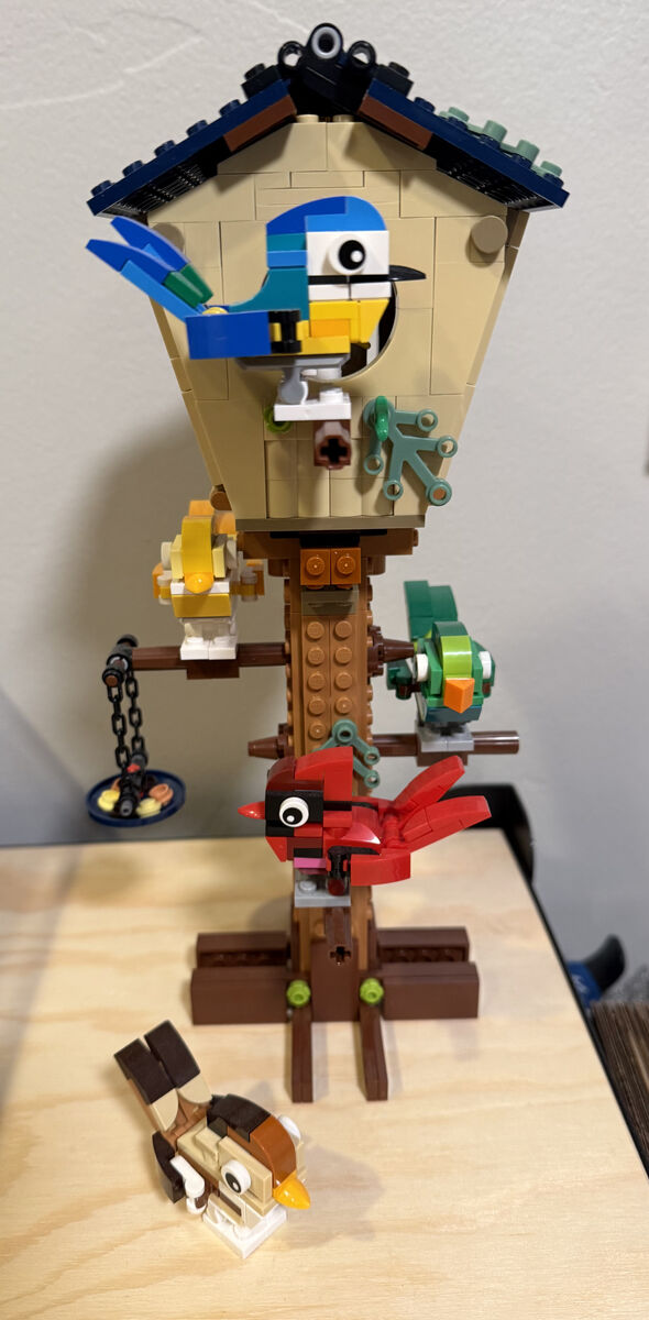 LEGO - Birdhouse (# 31143)