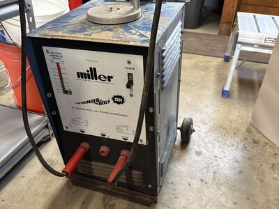 Thunderbolt AC Welder