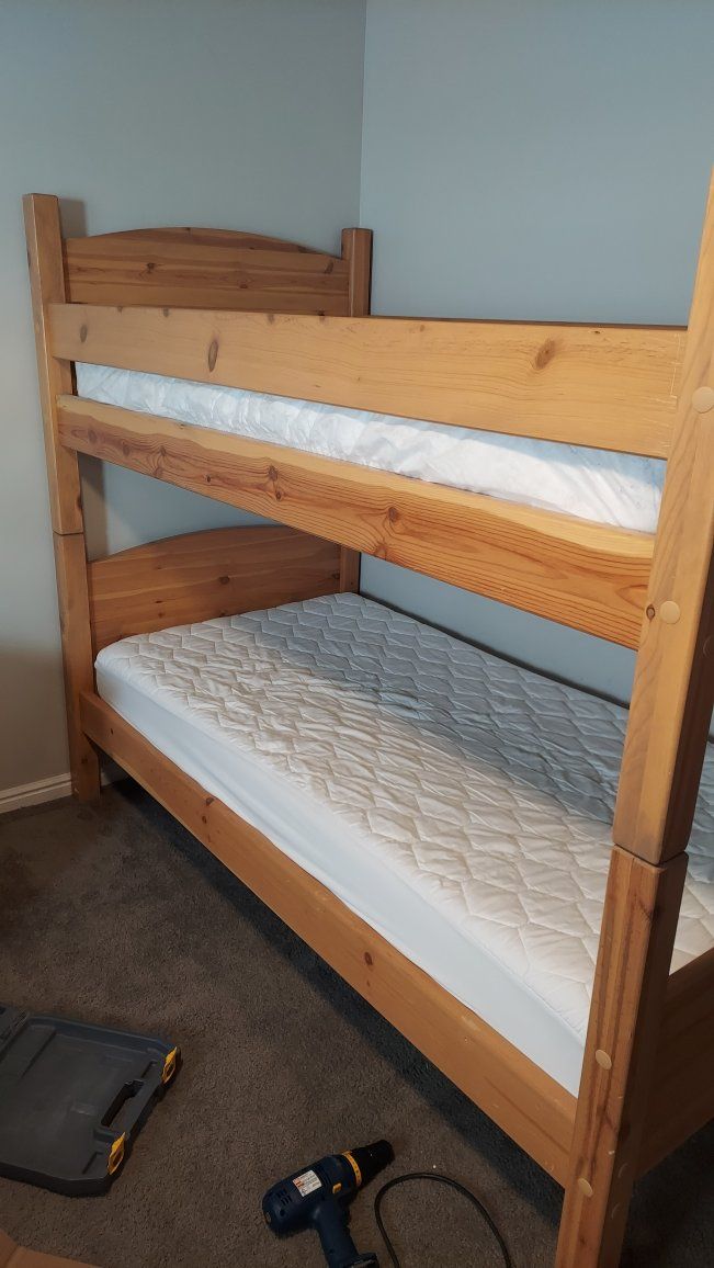 Solid Wood Bunk Bed