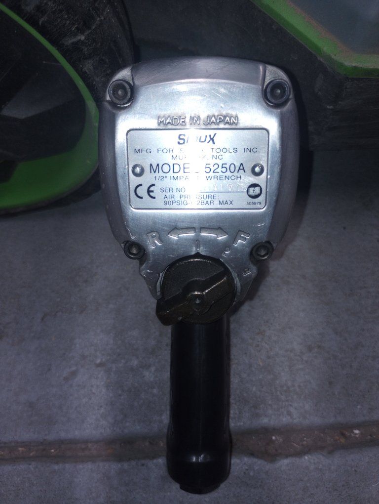 Sioux Tools Model 5250A 1/2 Drive Pneumatic Air Impact Wrench
