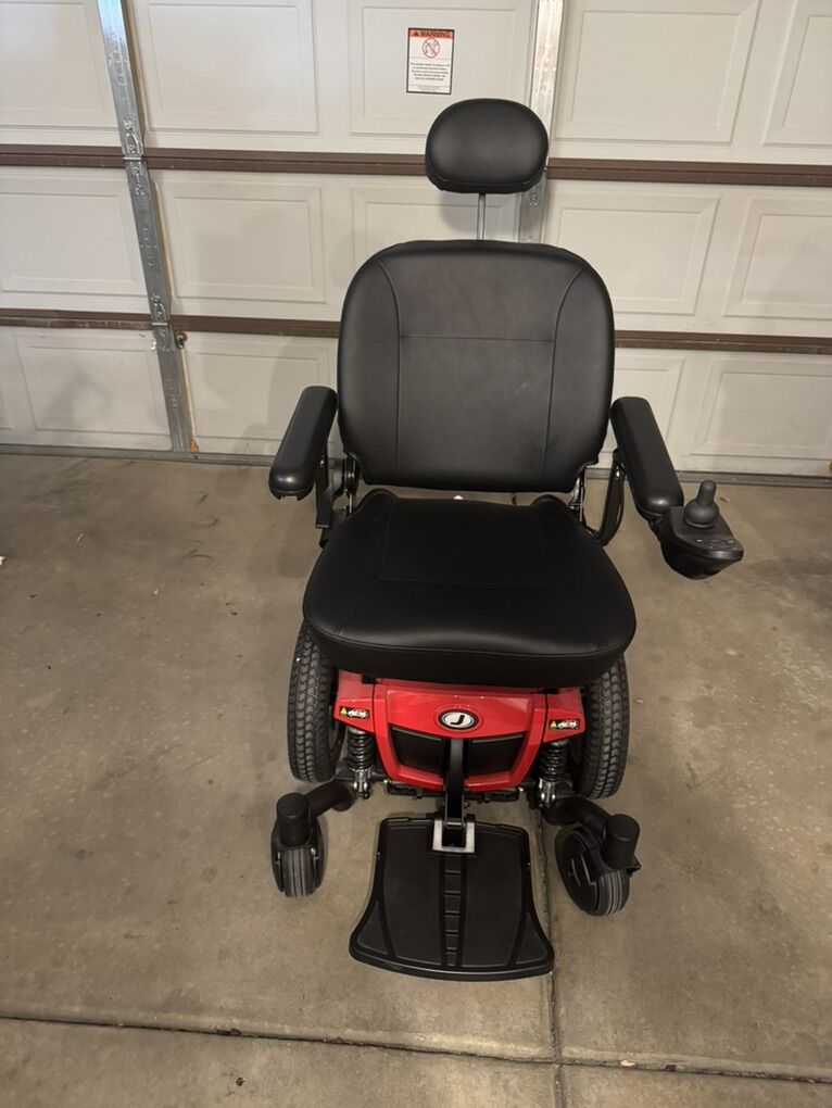 Motorized Chair - Never Used