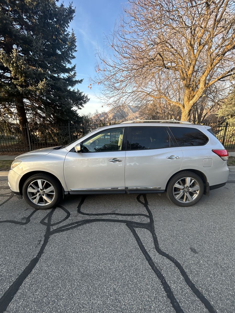 2014 NISSAN PATHFINDER Platinum