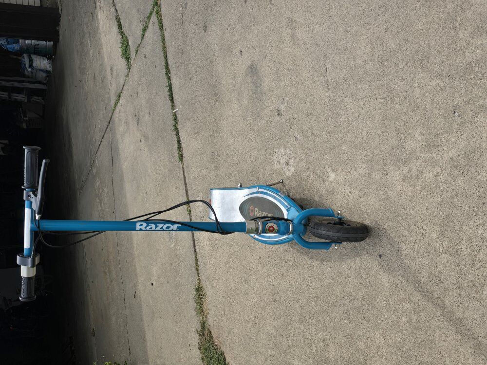 Razor E200 Electric Scooter