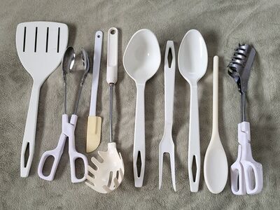 **NEW KITCHEN UTENSILS BUNDLE**