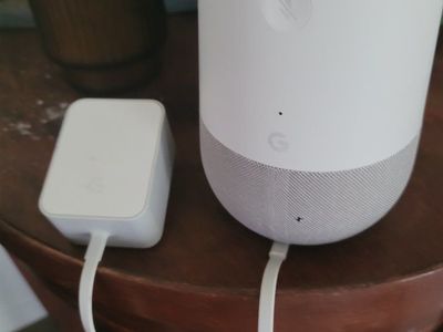 Google Home Smart Speaker - White, Excellent Condition, Voice Assistant, Smart Home Hub
