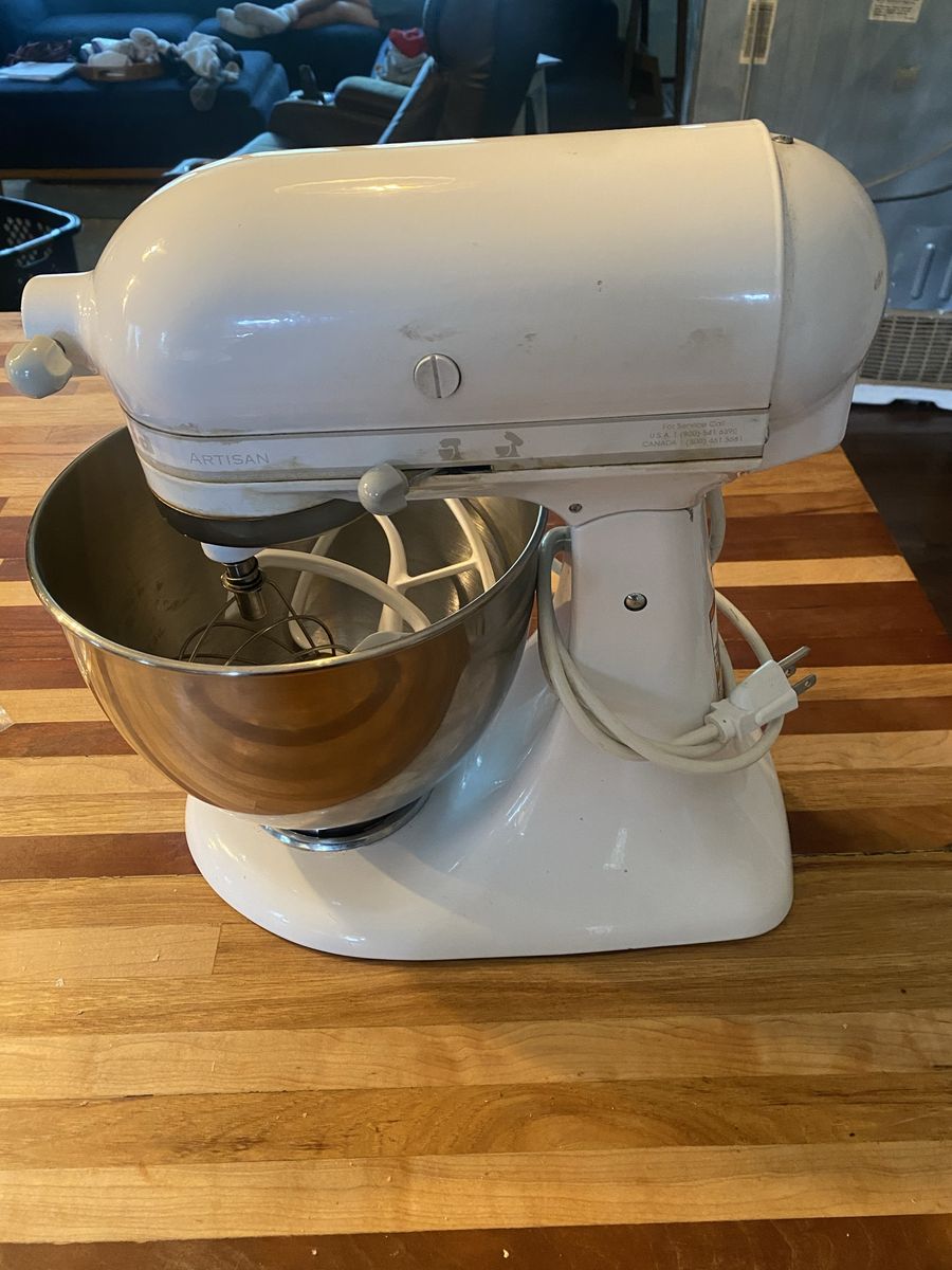 KitchenAid Artisan Stand Mixer White with Stainless Steel Bowl and Attachments