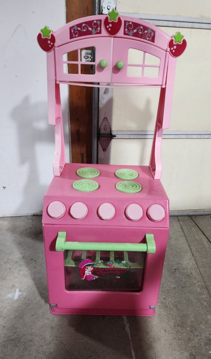 Strawberry Shortcake play kitchen