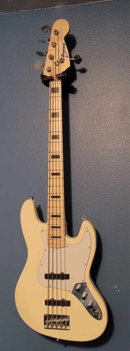 FLOW Jazz Bass