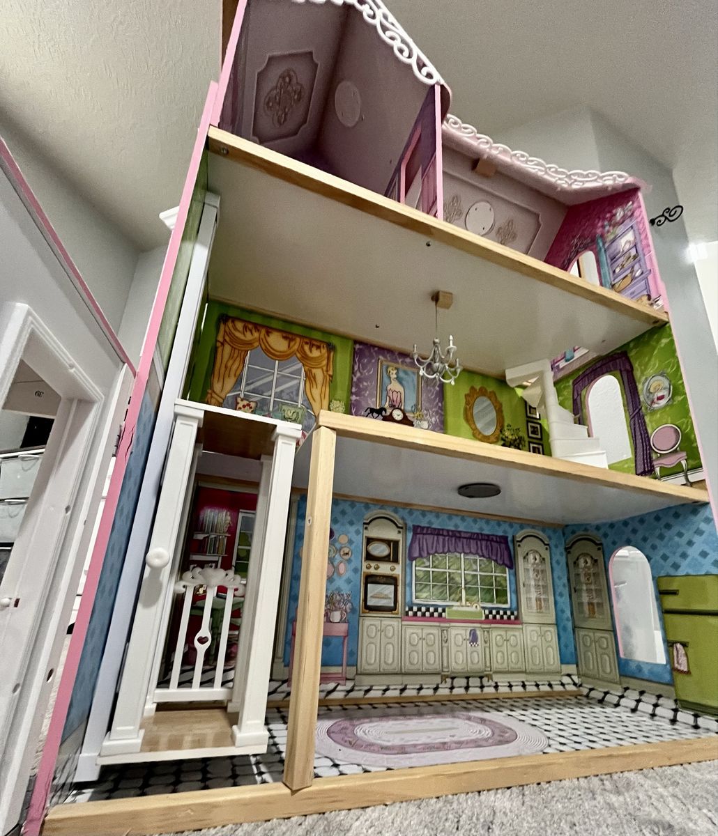 Main image 9