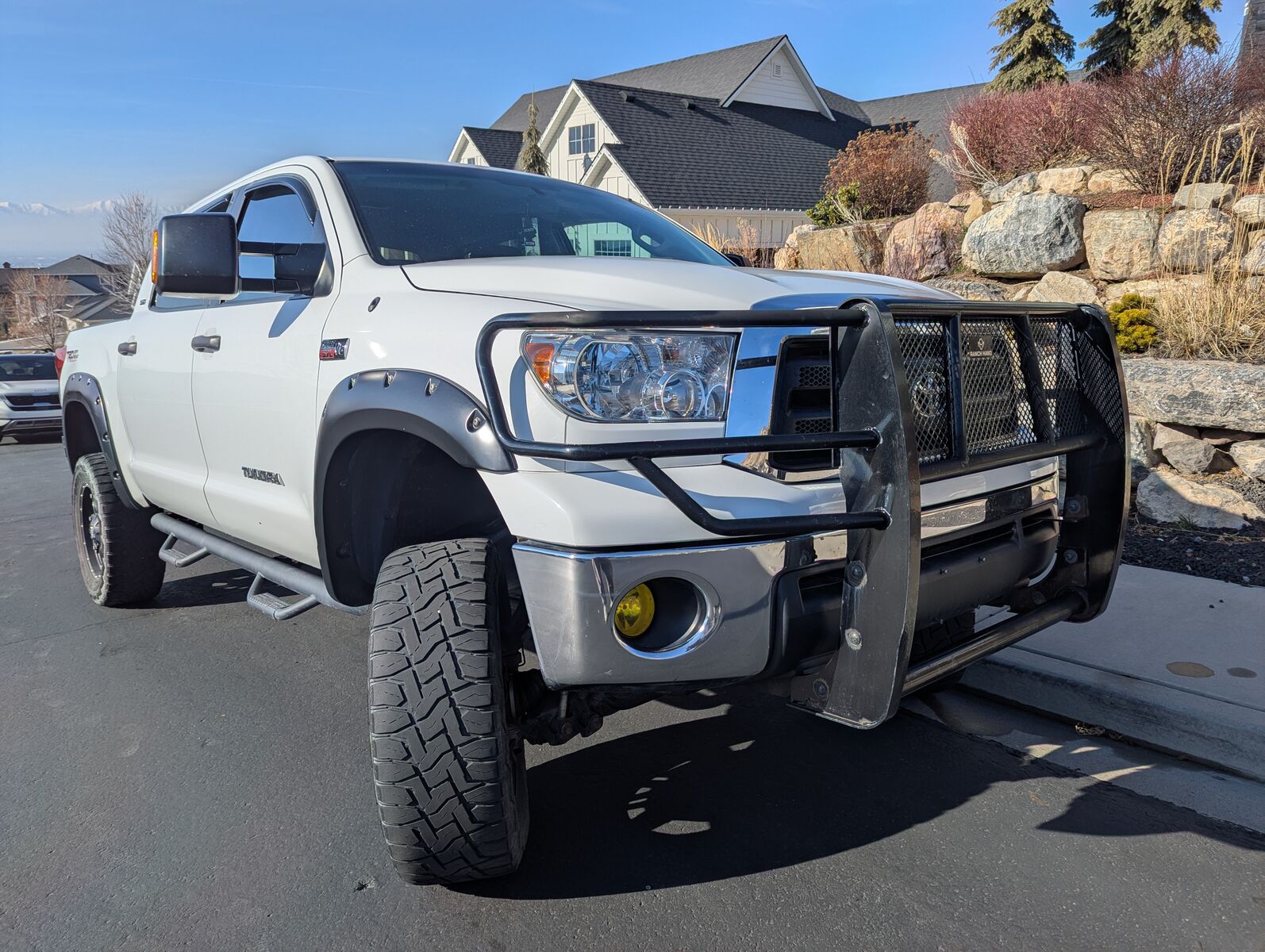 2011 TOYOTA TUNDRA Grade