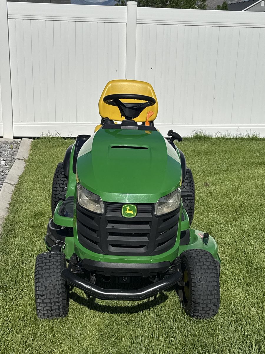 John Deere S130 riding lawn mower