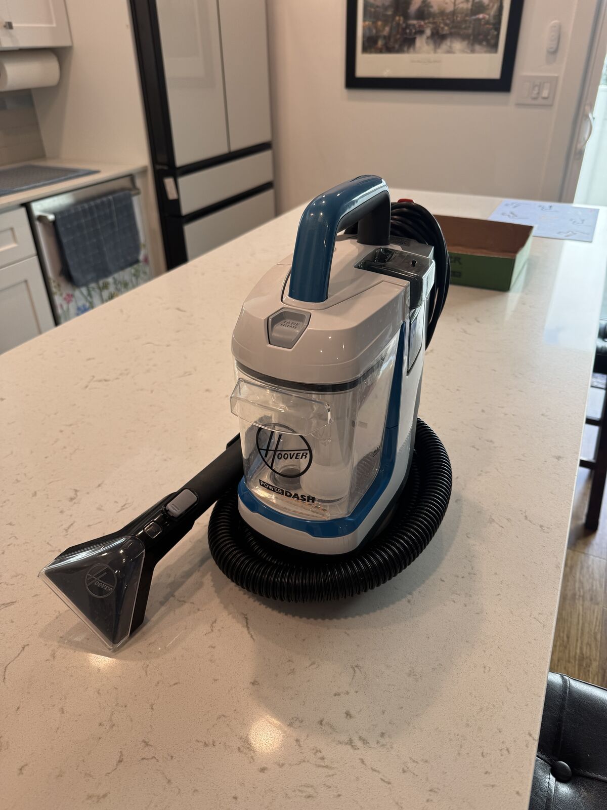 Hoover PowerDash Go Portable Spot Cleaner, Lightweight Carpet and Upholstery Machine, Stain Remover for Pets Stairs and Home