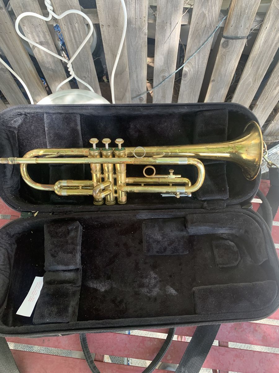 Olds Ambassador trumpet 