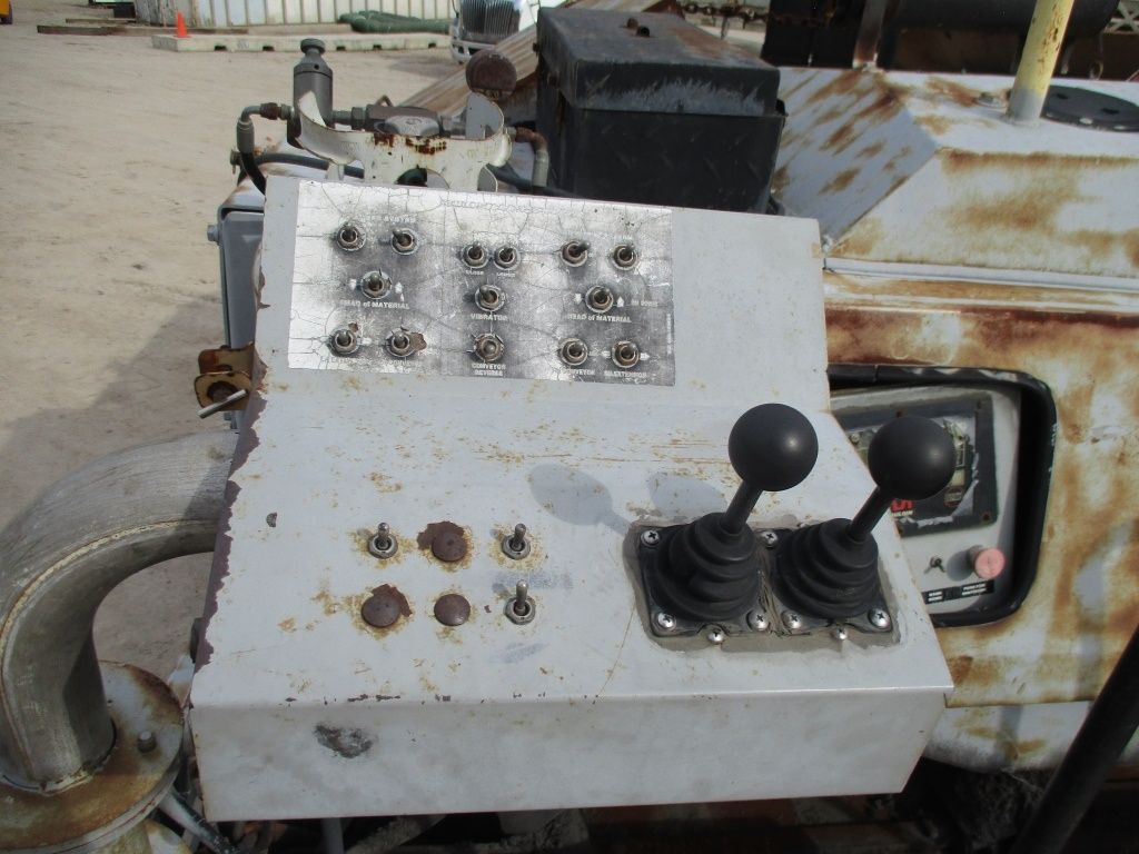 Main image 6